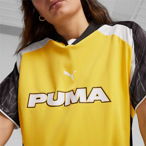 Aktuell haben mehrere Stores den Puma Suede gelistet, Pelé Yellow, extralarge
